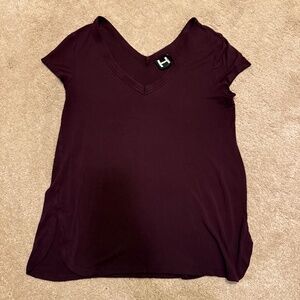 H by Bordeaux brand womens size small deep v neck short sleeve tshirt